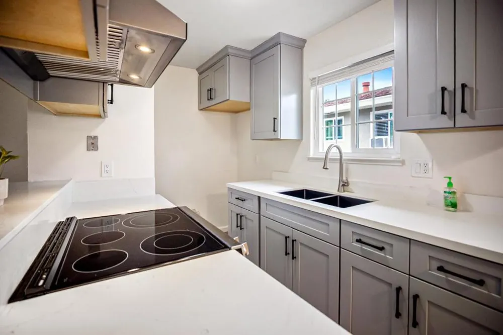 949 Gilchrist Drive #4 San Jose, CA 95133