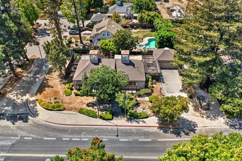 402 Sylvan Avenue Mountain View, CA 94041