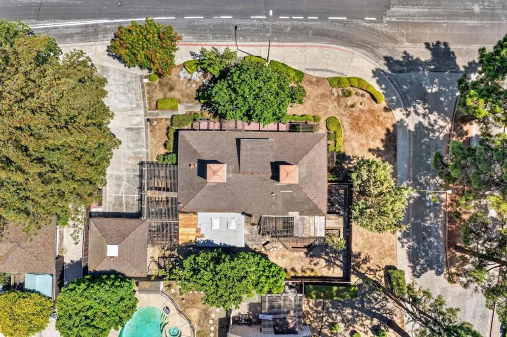 402 Sylvan Avenue Mountain View, CA 94041