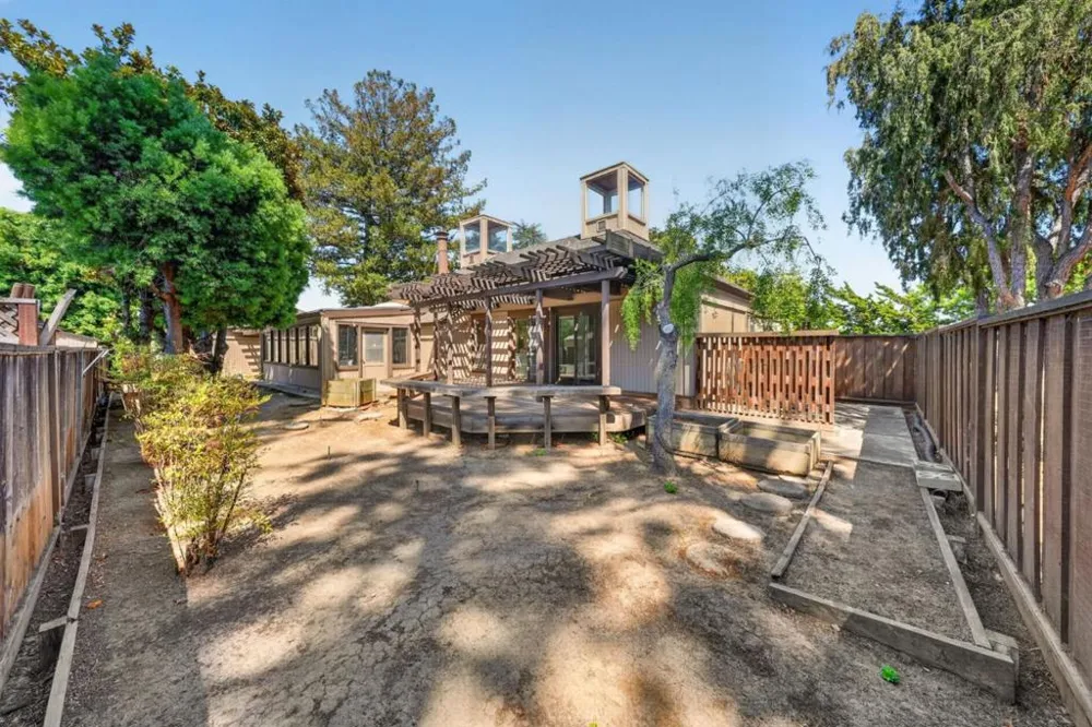 402 Sylvan Avenue Mountain View, CA 94041