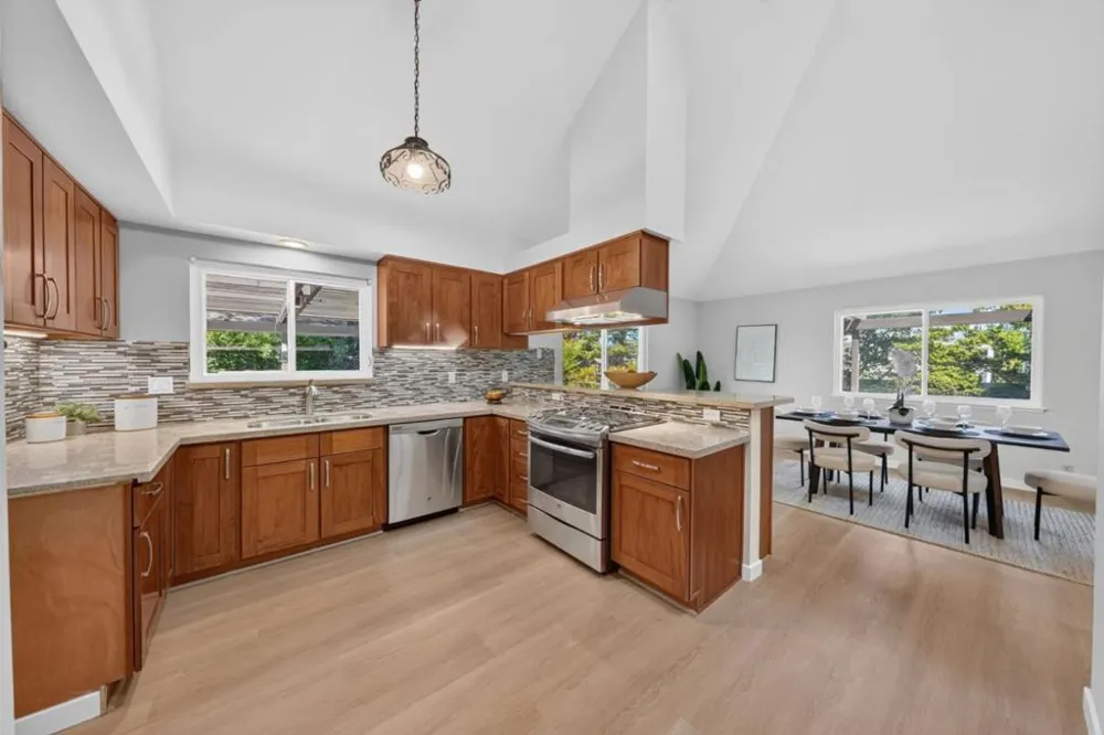 402 Sylvan Avenue Mountain View, CA 94041