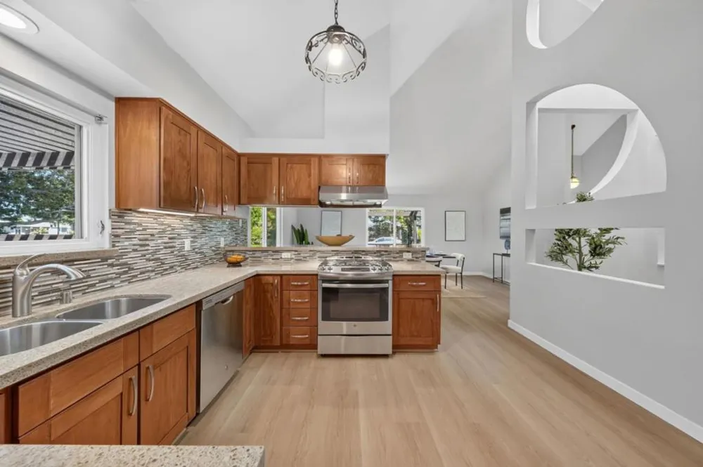 402 Sylvan Avenue Mountain View, CA 94041