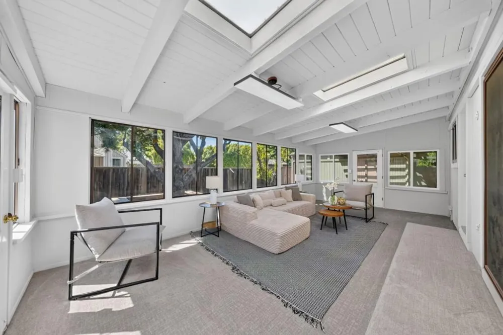 402 Sylvan Avenue Mountain View, CA 94041