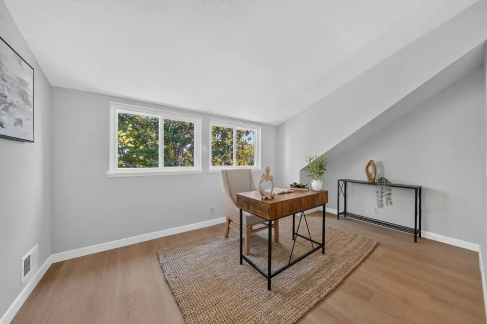 402 Sylvan Avenue Mountain View, CA 94041