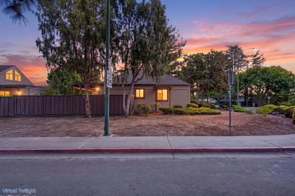 402 Sylvan Avenue Mountain View, CA 94041