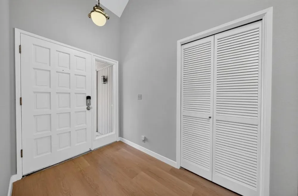 402 Sylvan Avenue Mountain View, CA 94041
