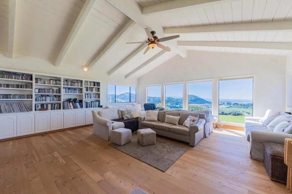 169 Old Stage Road Salinas, CA 93908