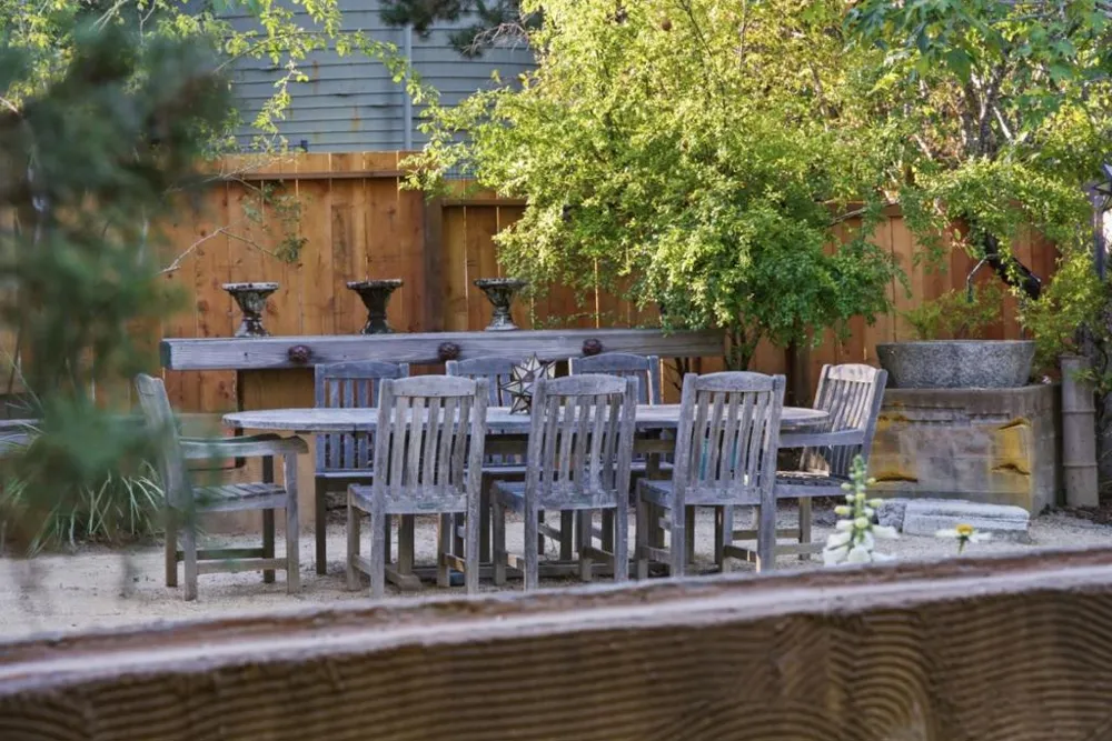 133 Russell Avenue Portola Valley, CA 94028