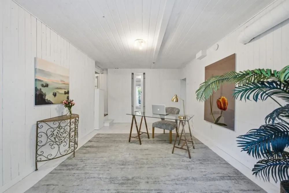 133 Russell Avenue Portola Valley, CA 94028