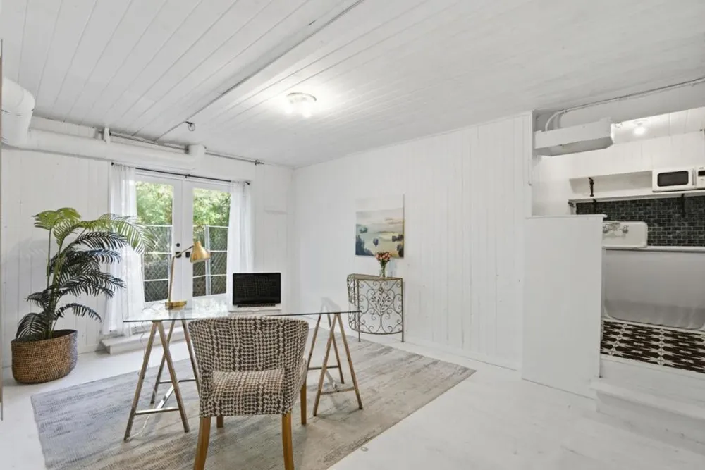 133 Russell Avenue Portola Valley, CA 94028