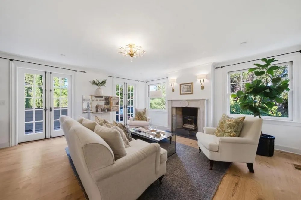 133 Russell Avenue Portola Valley, CA 94028