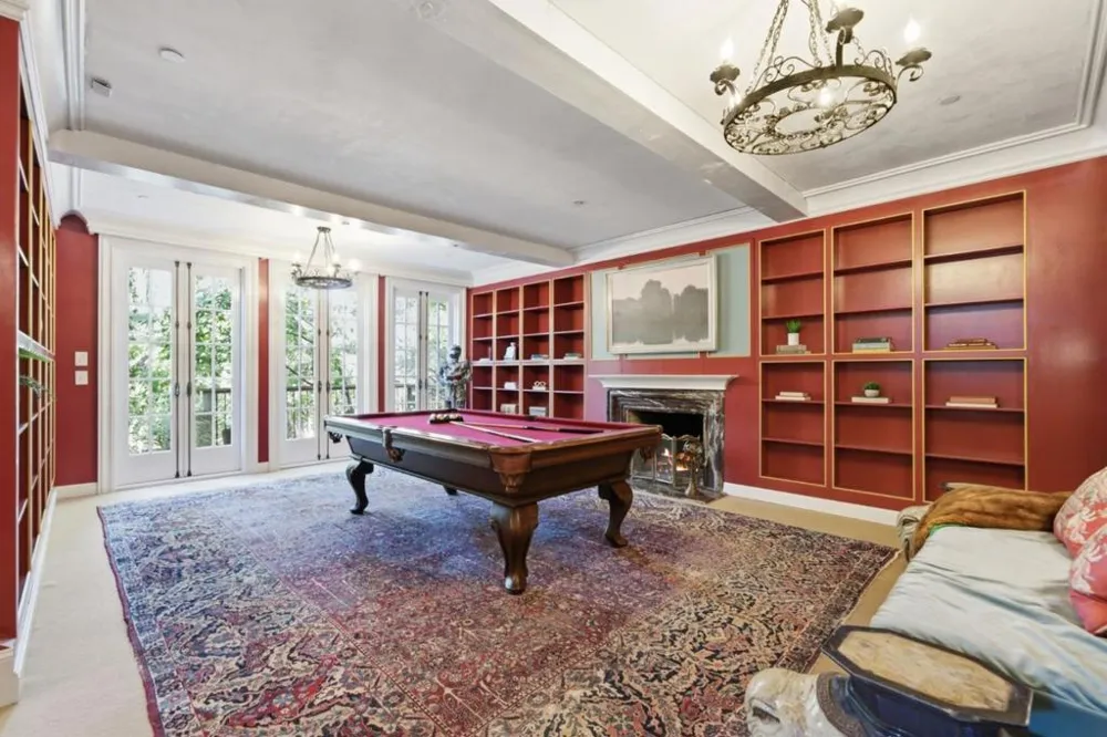 133 Russell Avenue Portola Valley, CA 94028