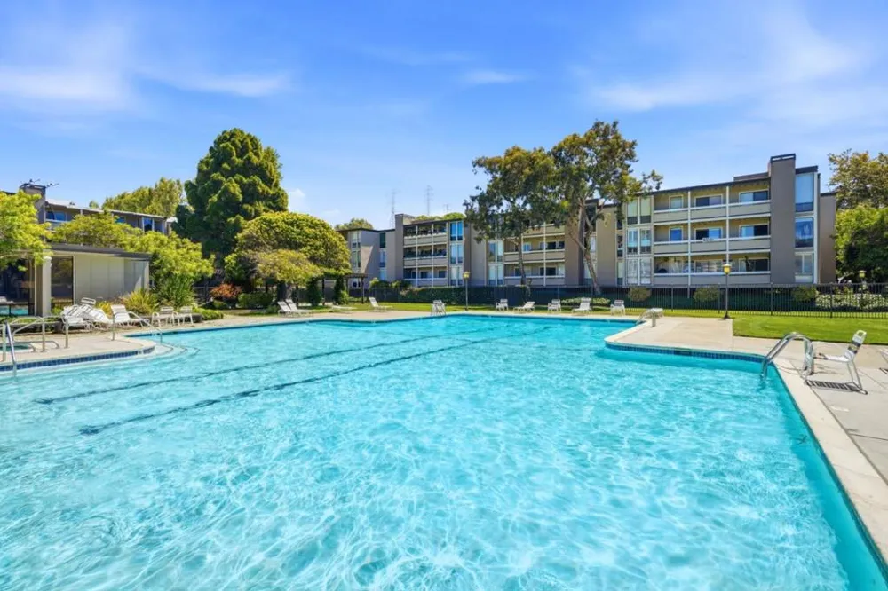 1081 Beach Park Boulevard #213 Foster City, CA 94404