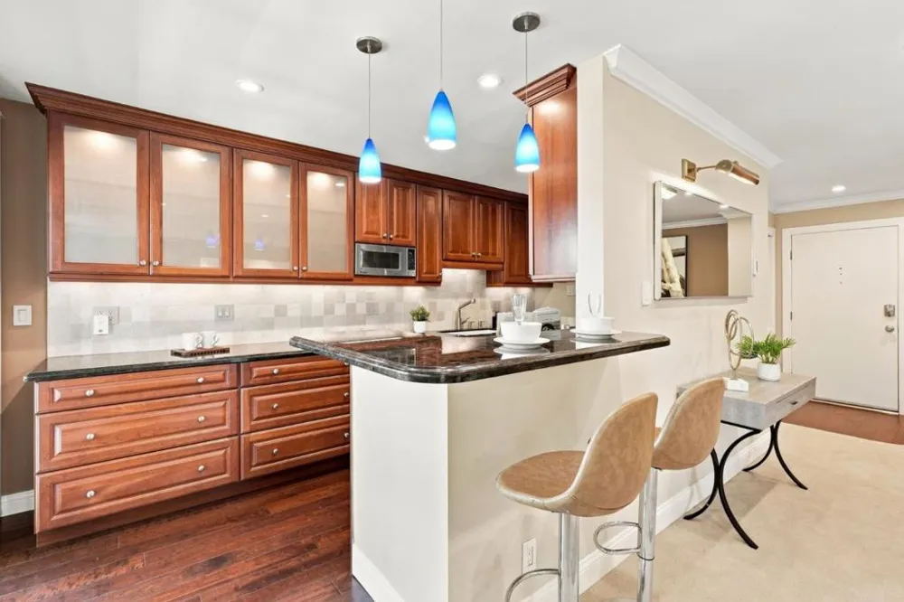 1081 Beach Park Boulevard #213 Foster City, CA 94404