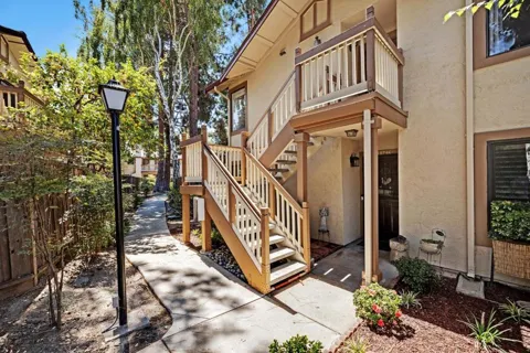 38738 Huntington Circle