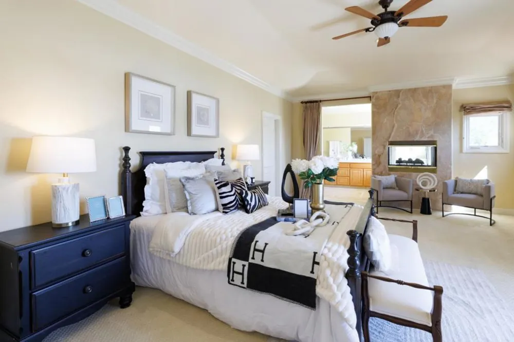 11837 Upland Way Cupertino, CA 95014