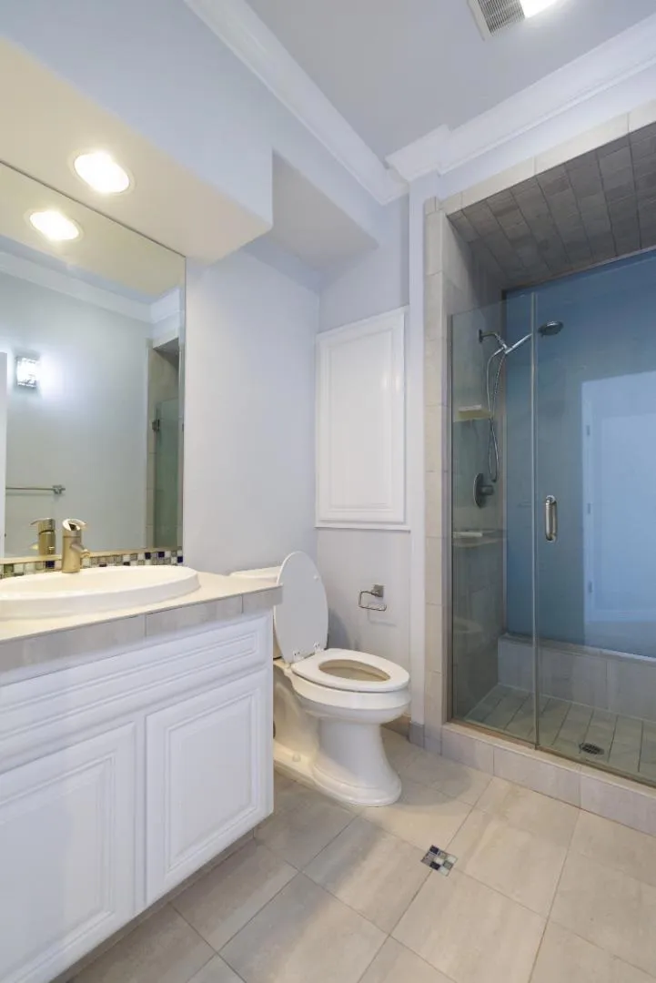 11837 Upland Way Cupertino, CA 95014