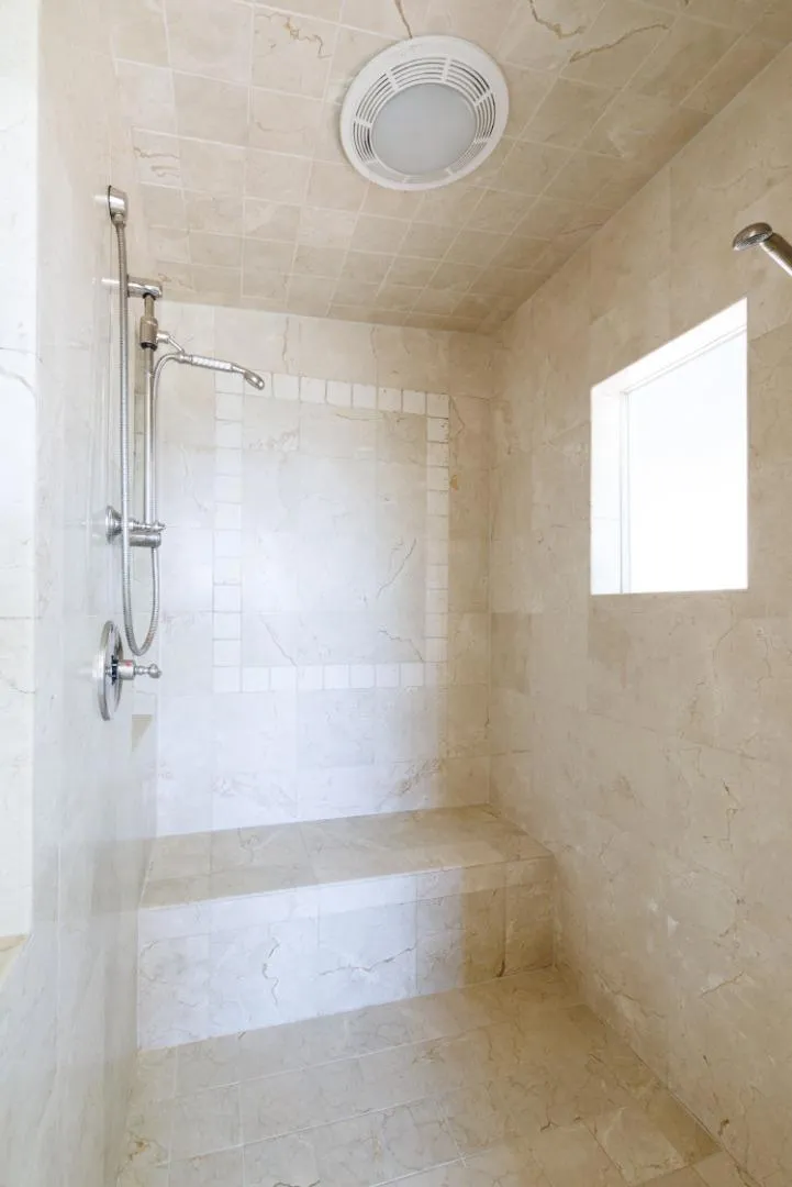 11837 Upland Way Cupertino, CA 95014