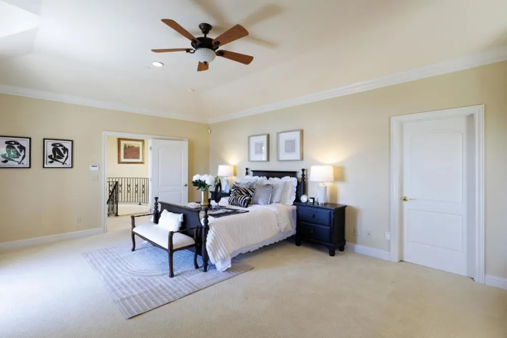 11837 Upland Way Cupertino, CA 95014