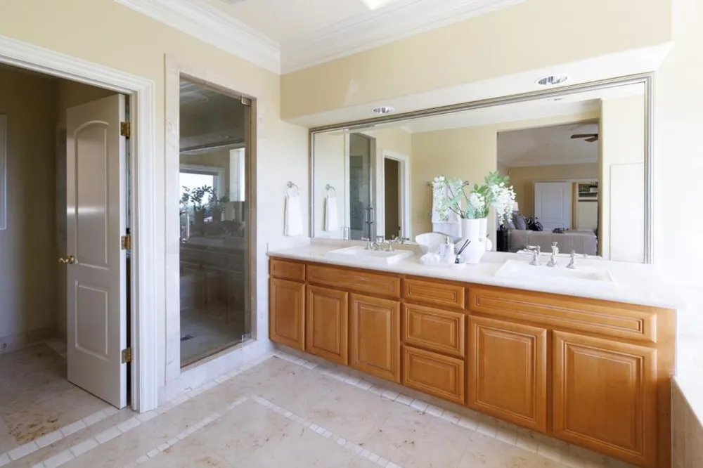 11837 Upland Way Cupertino, CA 95014