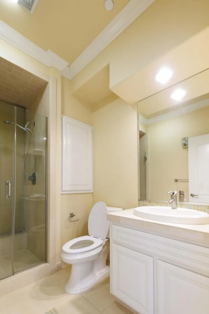 11837 Upland Way Cupertino, CA 95014