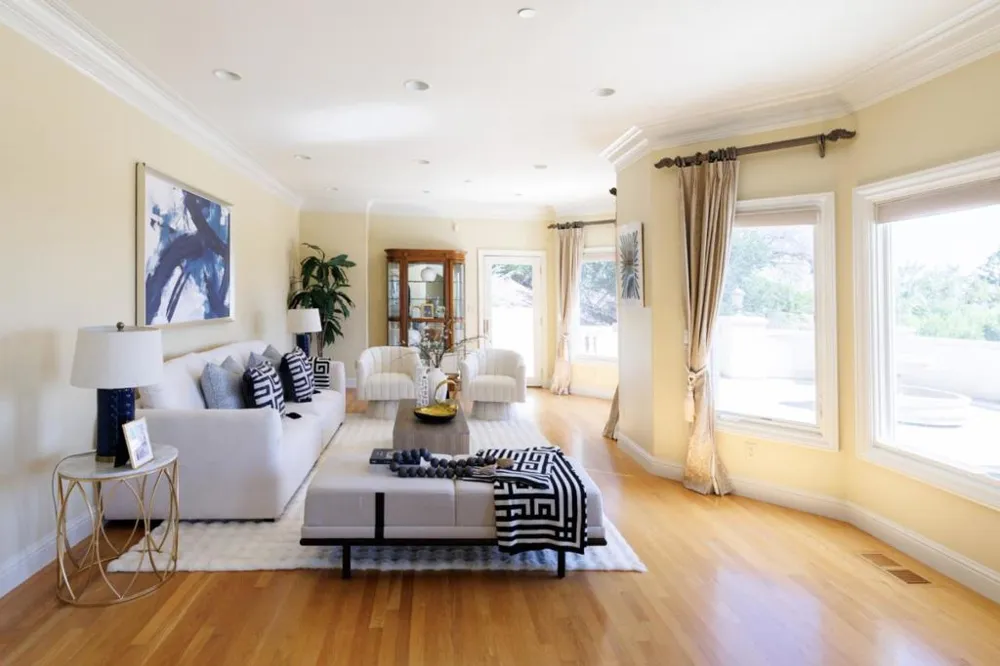 11837 Upland Way Cupertino, CA 95014