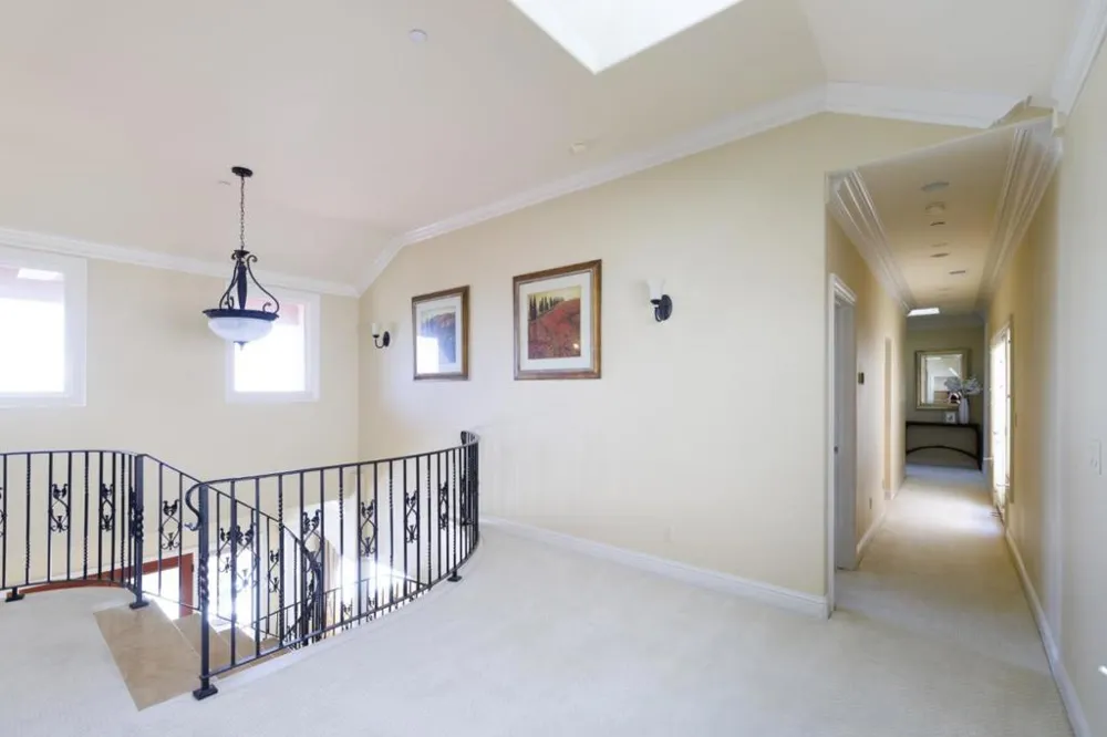 11837 Upland Way Cupertino, CA 95014
