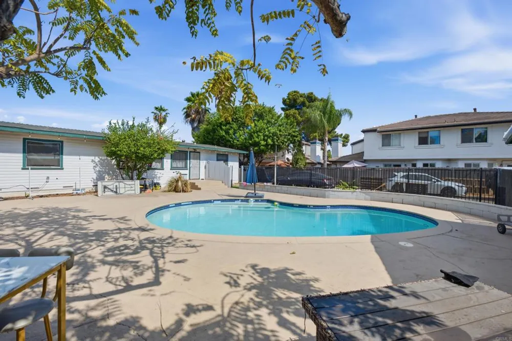 1045 Escondido Boulevard Escondido, CA 92026