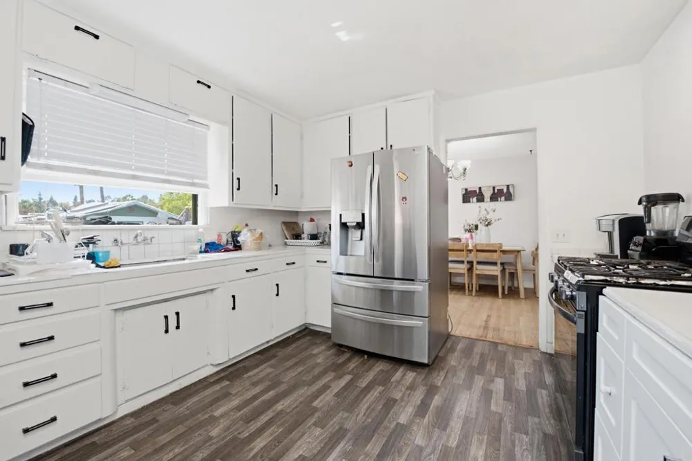 1045 Escondido Boulevard Escondido, CA 92026