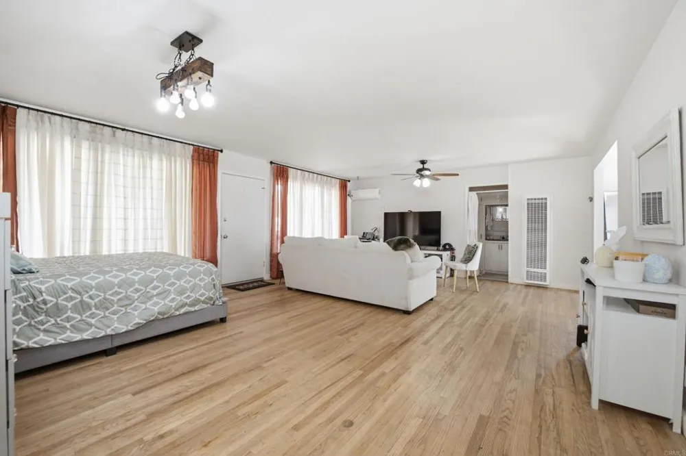 1045 Escondido Boulevard Escondido, CA 92026