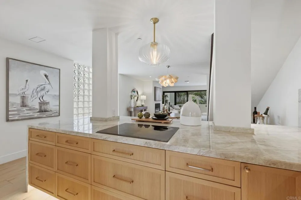 101 Coast Boulevard #1H La Jolla, CA 92037