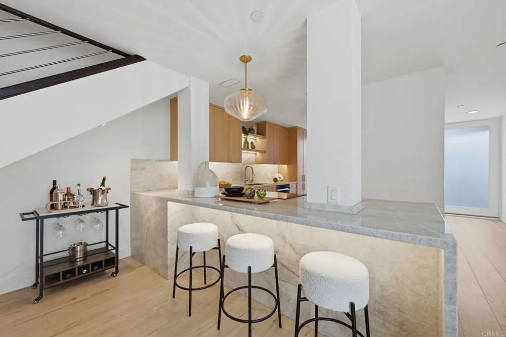 101 Coast Boulevard #1H La Jolla, CA 92037