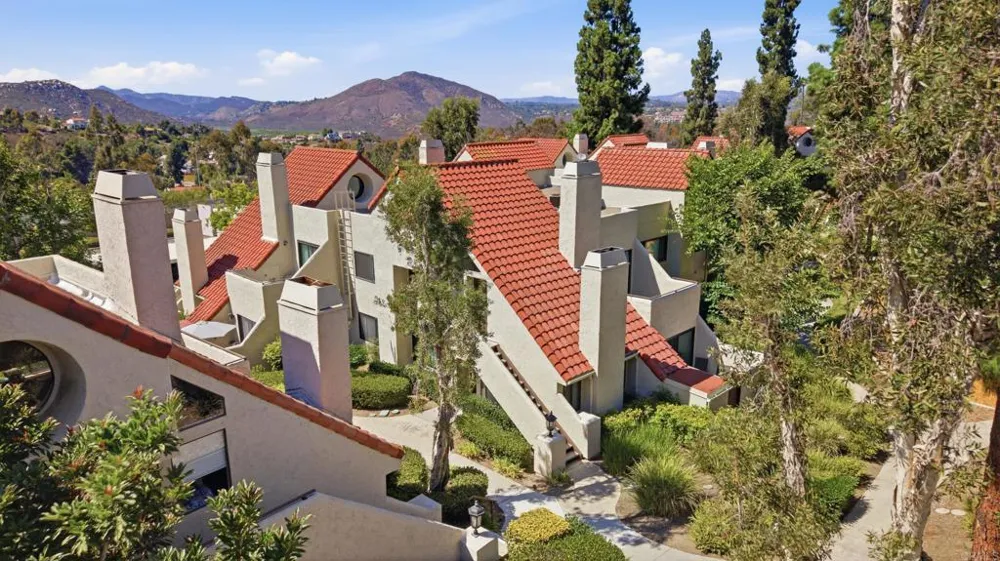 17905 Caminito Pinero #263 San Diego, CA 92128