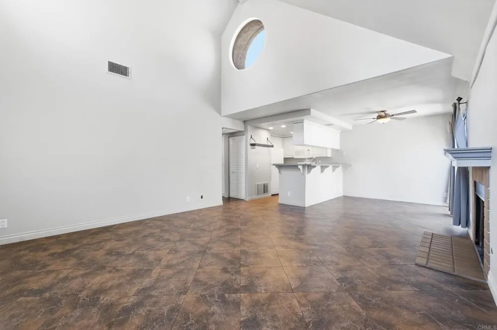 17905 Caminito Pinero #263 San Diego, CA 92128