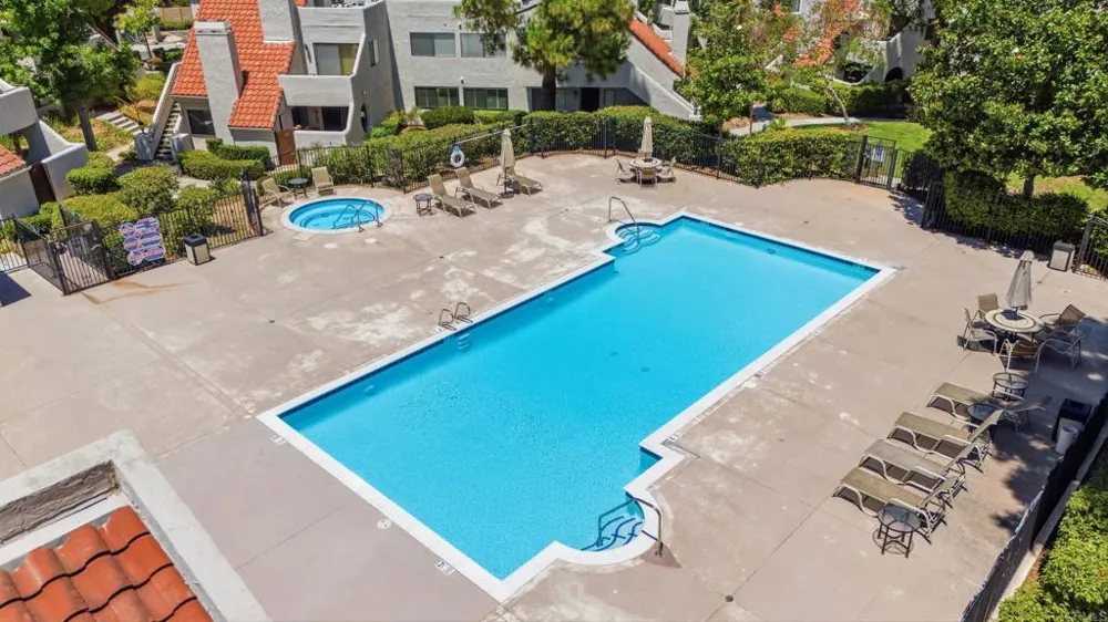 17905 Caminito Pinero #263 San Diego, CA 92128