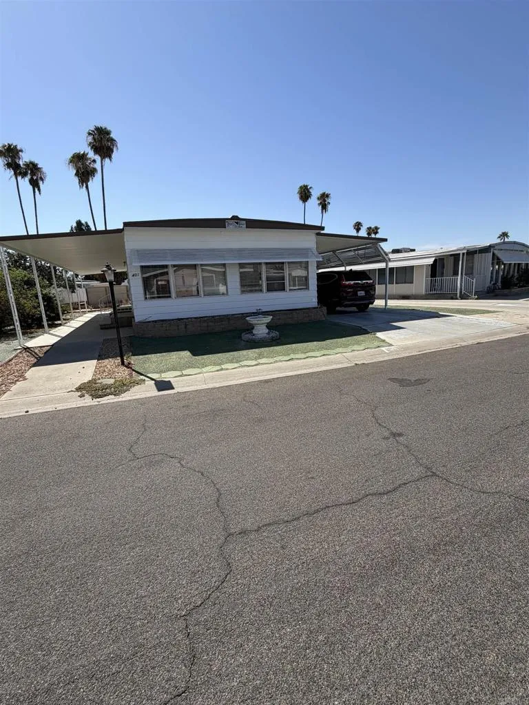 401 San Mateo Circle Hemet, CA 92543