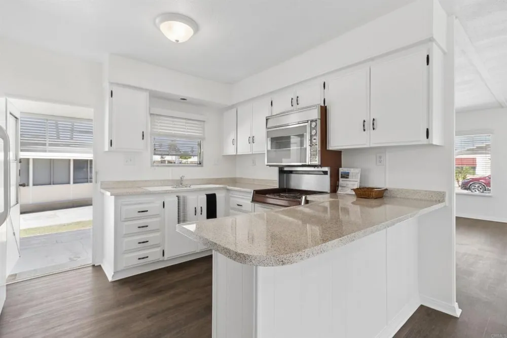 401 San Mateo Circle Hemet, CA 92543