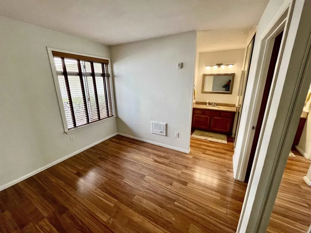 432 Edgehill Lane #41 Oceanside, CA 92054