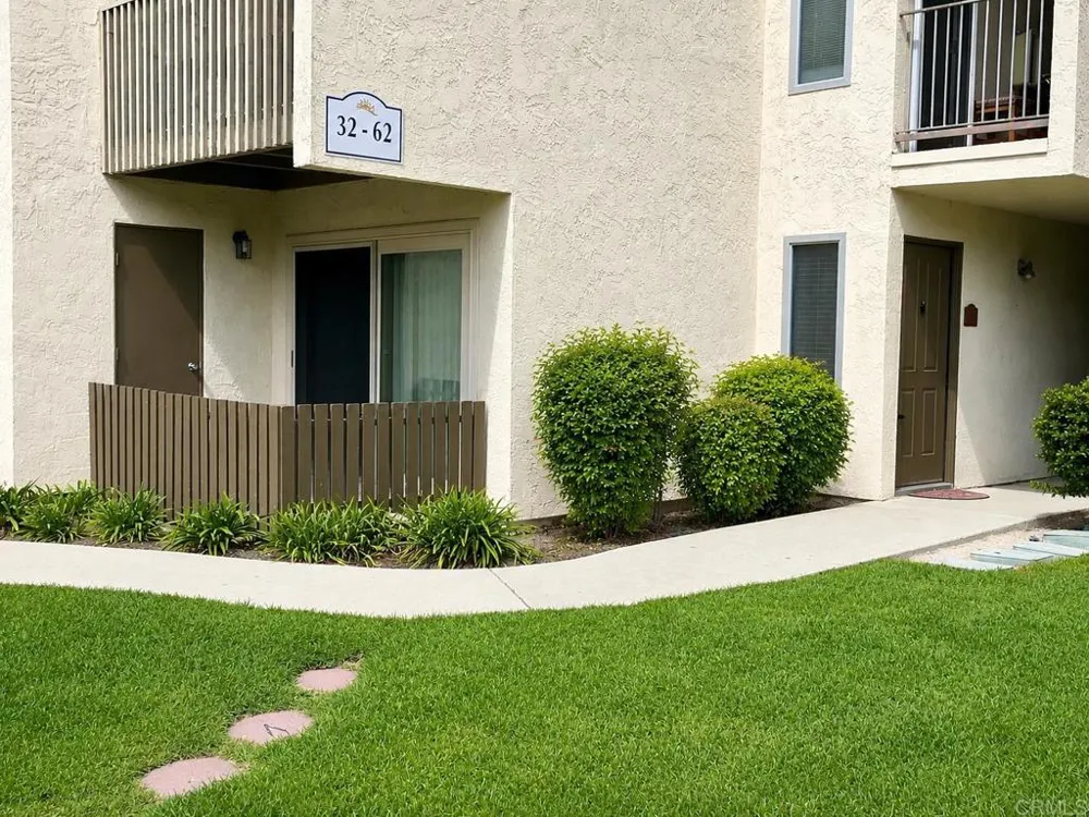 432 Edgehill Lane #41 Oceanside, CA 92054