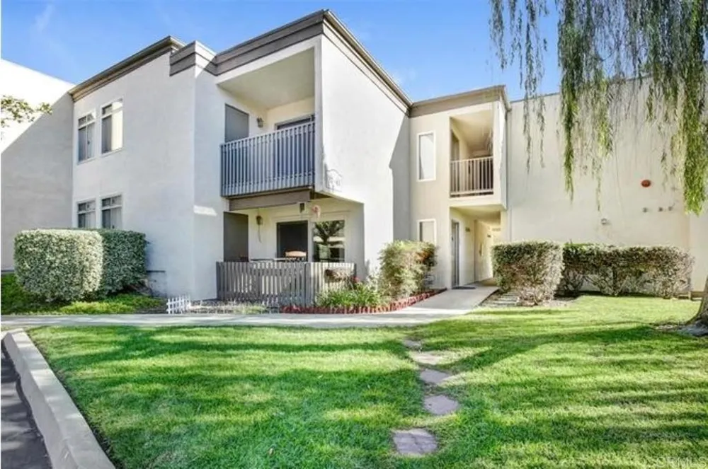 432 Edgehill Lane #41 Oceanside, CA 92054
