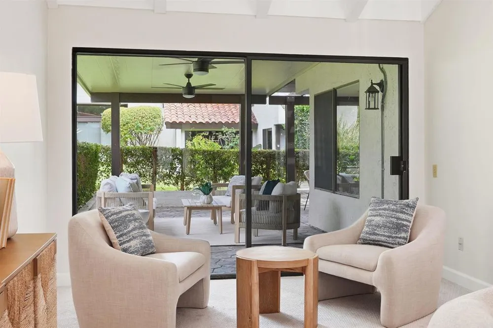 624 Camino Catalina Solana Beach, CA 92075