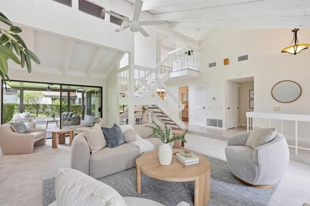 624 Camino Catalina Solana Beach, CA 92075