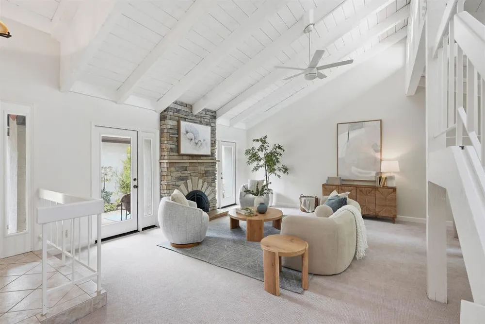 624 Camino Catalina Solana Beach, CA 92075