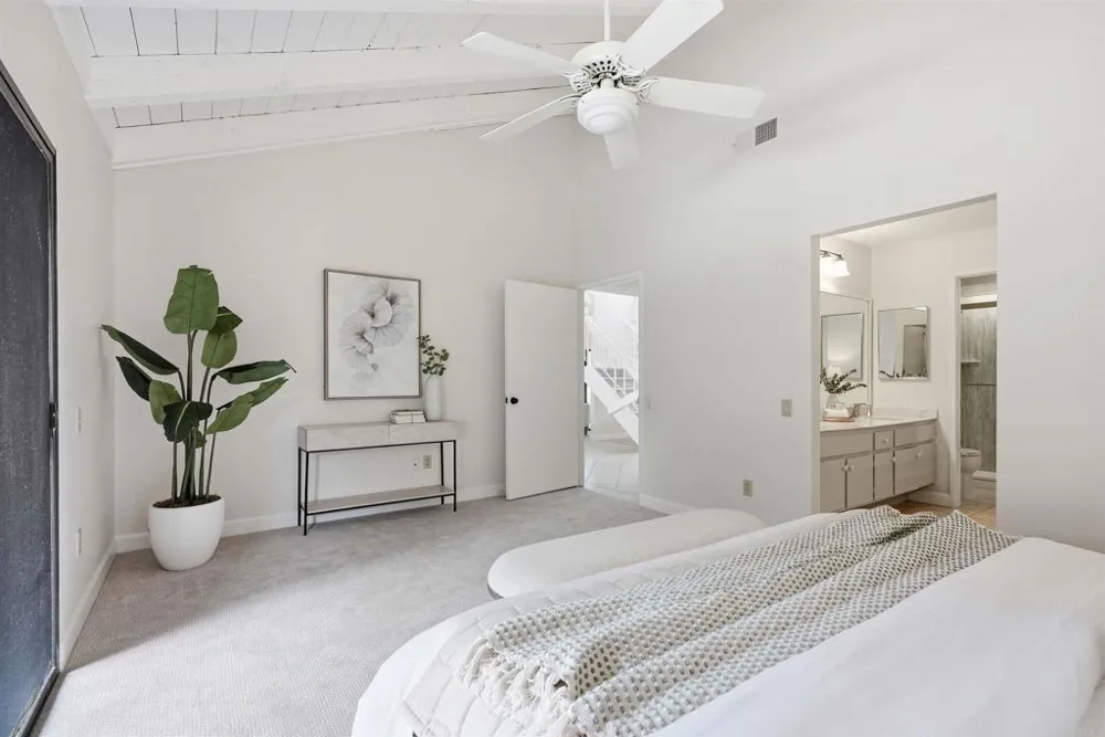 624 Camino Catalina Solana Beach, CA 92075