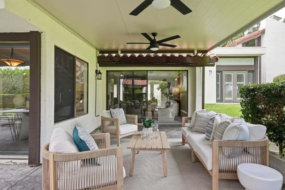 624 Camino Catalina Solana Beach, CA 92075