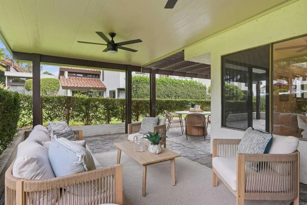 624 Camino Catalina Solana Beach, CA 92075