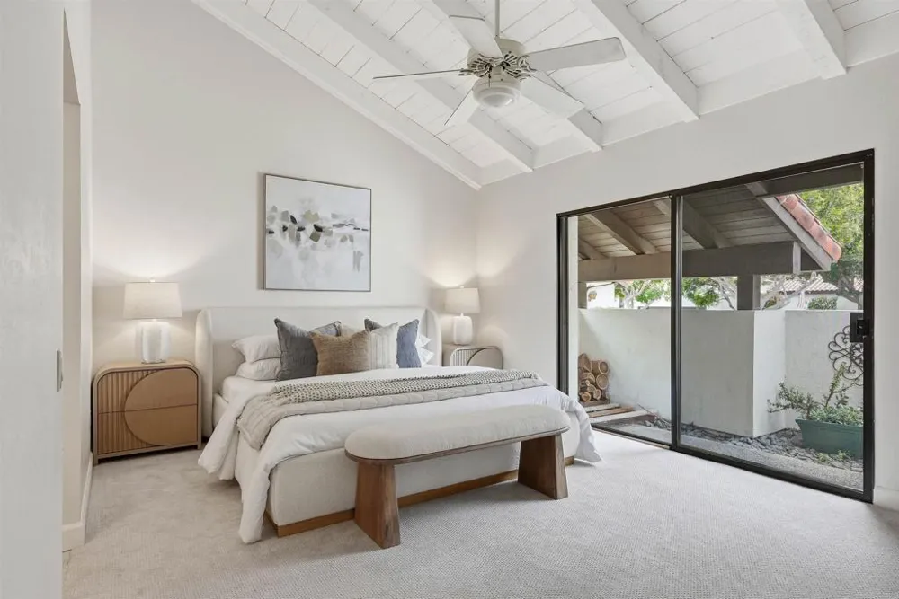 624 Camino Catalina Solana Beach, CA 92075