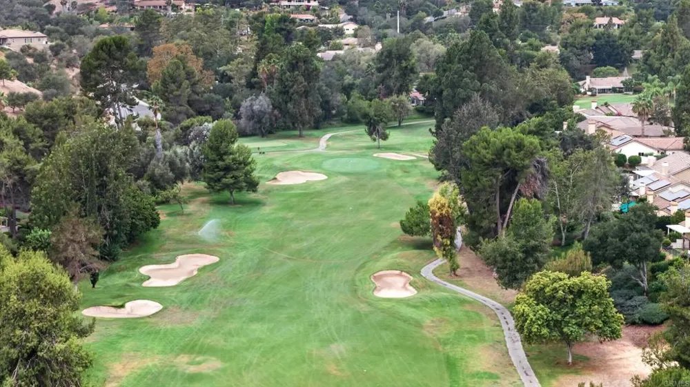 4233 Los Padres Drive Fallbrook, CA 92028
