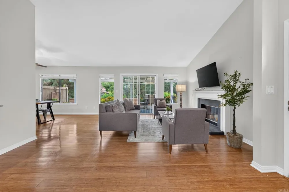 4233 Los Padres Drive Fallbrook, CA 92028