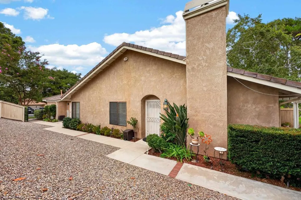 4233 Los Padres Drive Fallbrook, CA 92028
